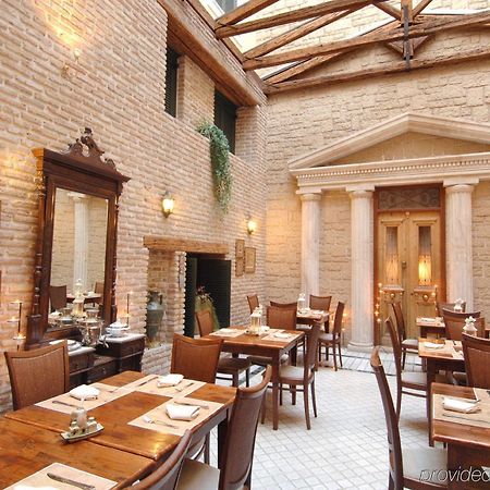 Byzantino Hotel พาทรา ภายนอก รูปภาพ