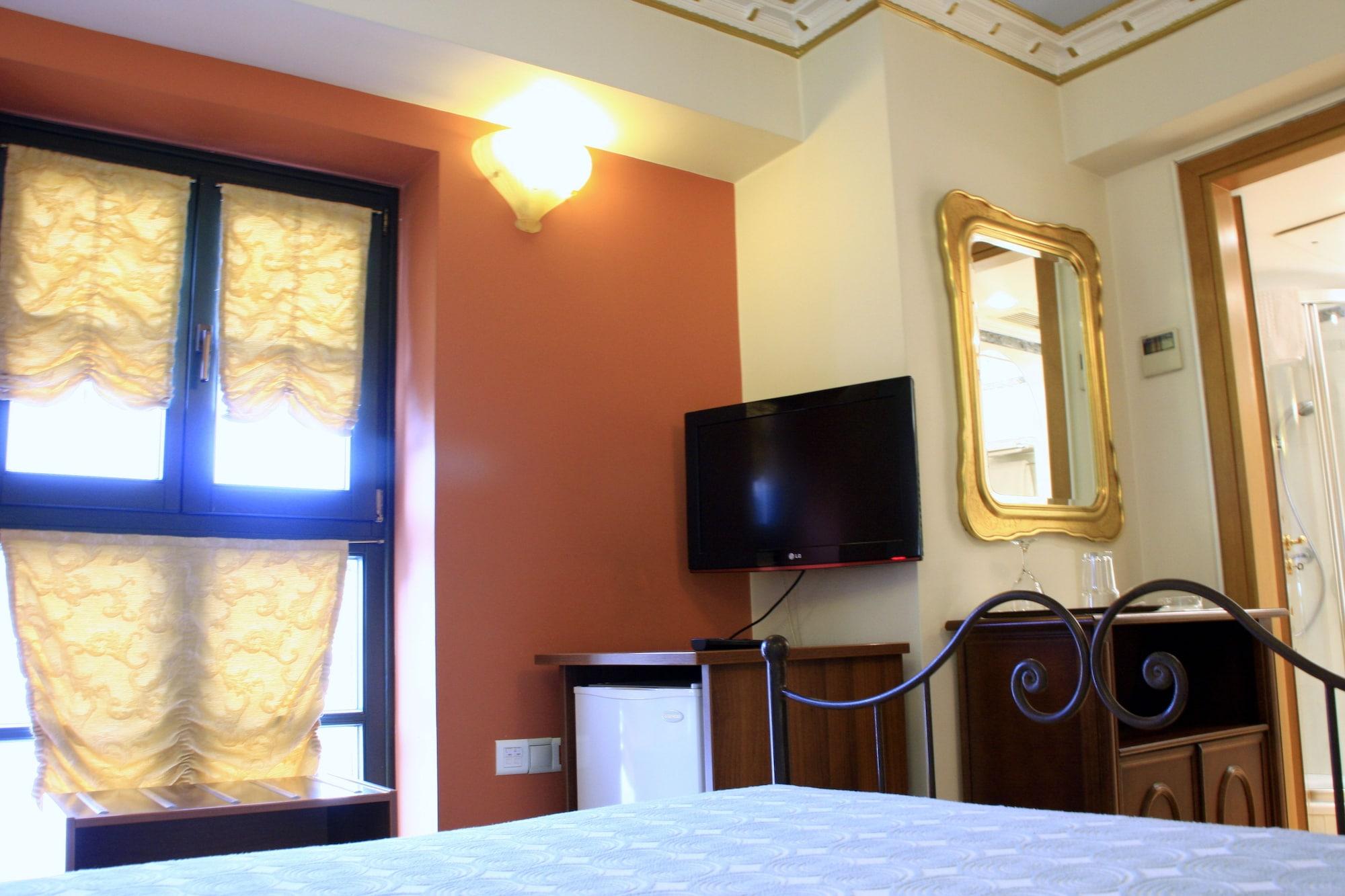 Byzantino Hotel พาทรา ภายนอก รูปภาพ