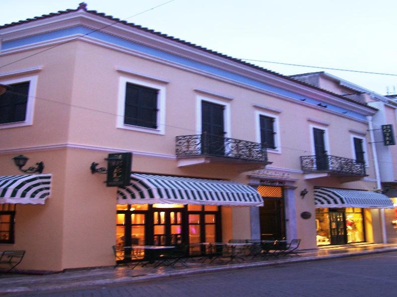 Byzantino Hotel พาทรา ภายนอก รูปภาพ